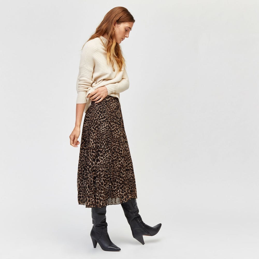 leopard skirt outfit