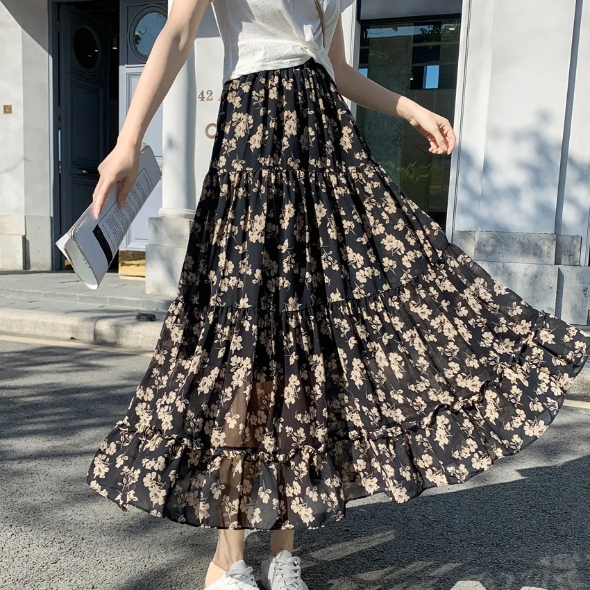 patterned maxi skirt
