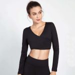 black long sleeve crop top