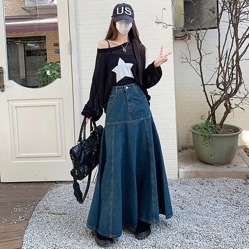 maxi denim skirt outfit