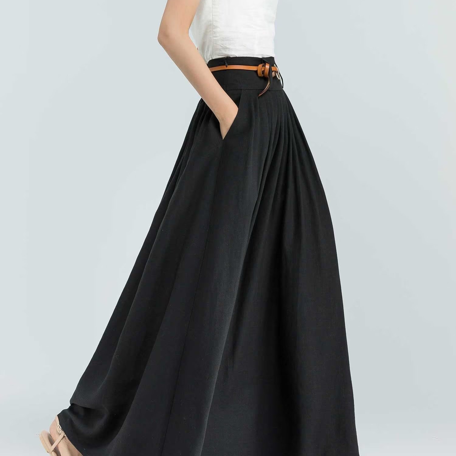 long pleated skirt outfits